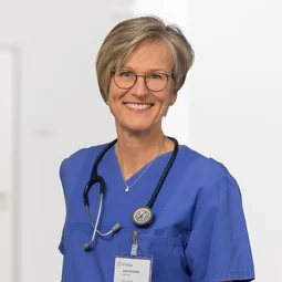 Dr. Anne Schmidt, Chefärztin Dr. Anne Schmidt, Chefärztin