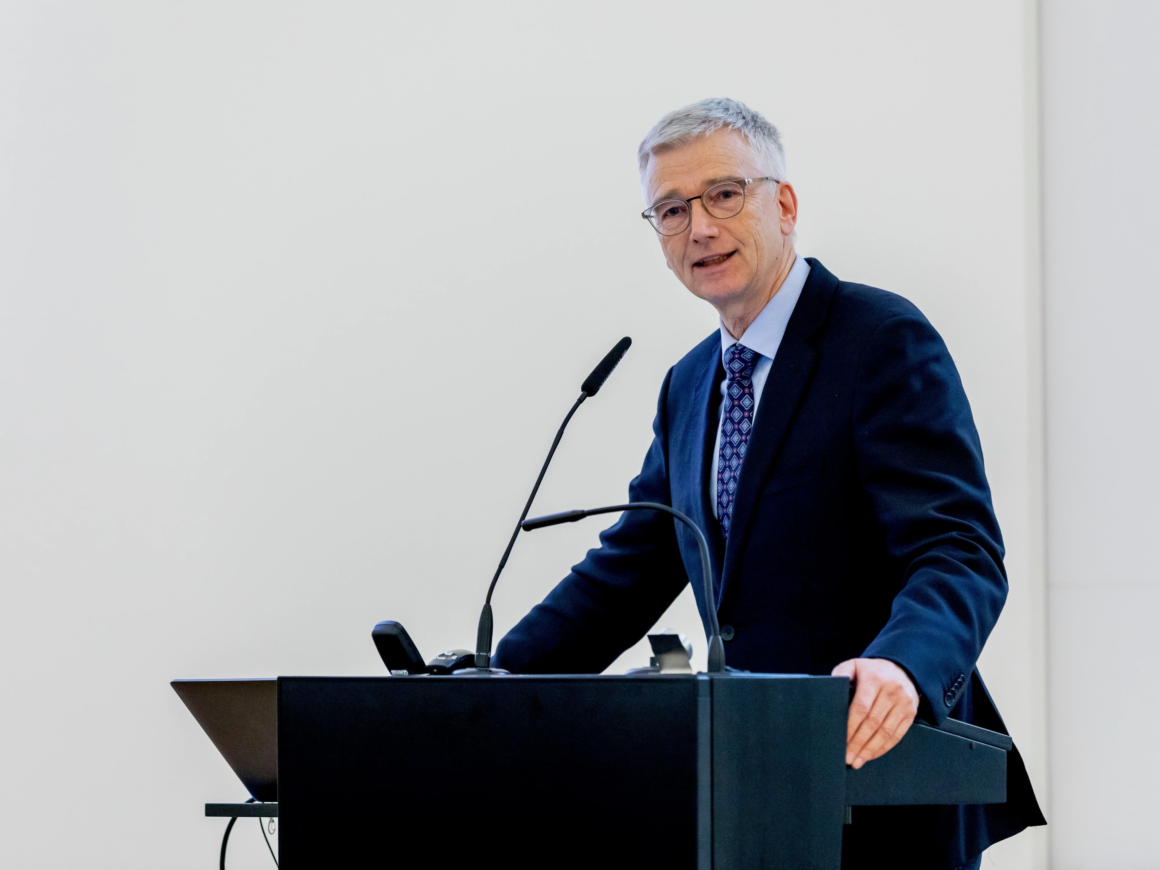 Prof. Dr. Ralf-Joachim Schulz
