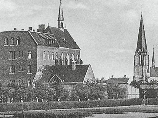schwarz-weiß Bild Kloster