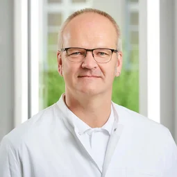 Oberarzt Dr. Michael May