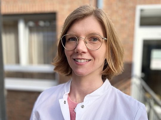 Dr. Anne Michel-Hansen