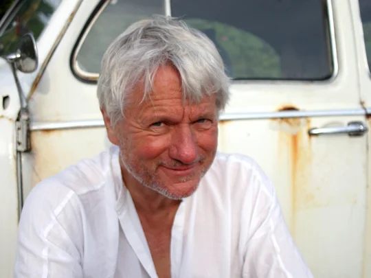 Portrait des Künstlers Jürgen Becker