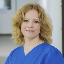 Frau Diane Sahebdjami Stv. Leitung Ambulanz