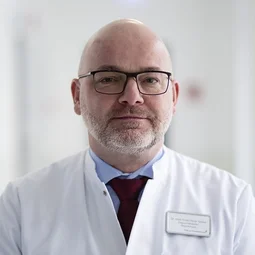 Chefarzt der Nephrologie Dr. Scott Oliver Grebe, Facharzt für Innere Medizin mit Schwerpunkt Nephrolgie, Hypertensiologe DHL®