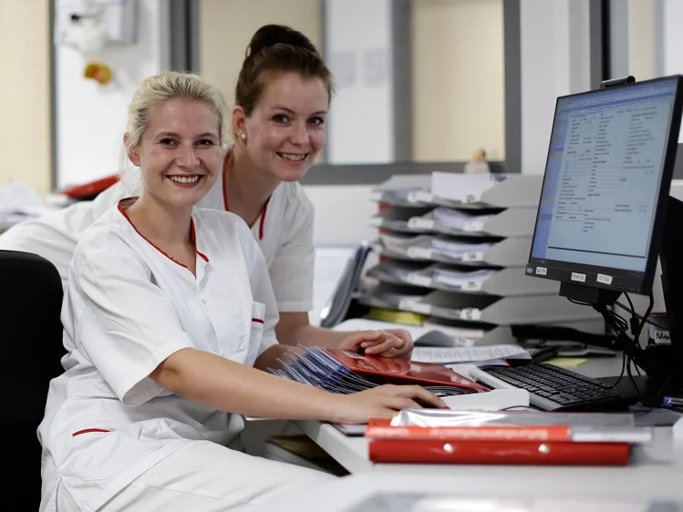 Petrus-Krankenhaus Pflege Gespräch