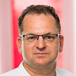 Guido Nuding, Facharzt für Anästhesiologie, Intensiv- und Notfallmedizin am Krankenhaus St. Josef