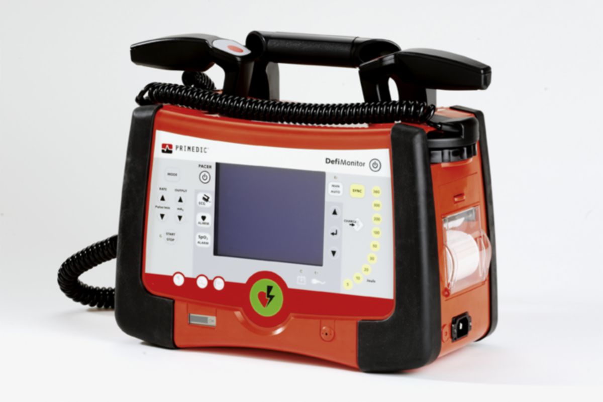Defibrillator mit Monitor