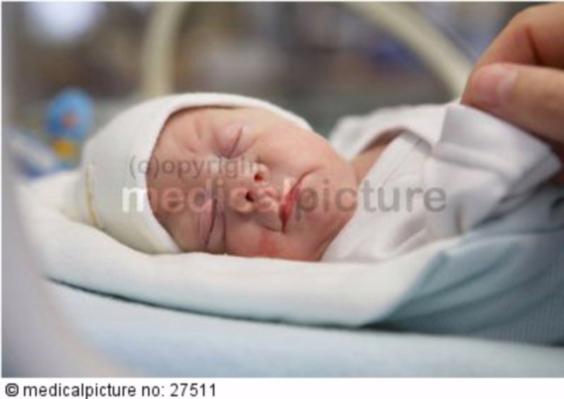 Inkubator Frühchen Intensivstation Neugeborene