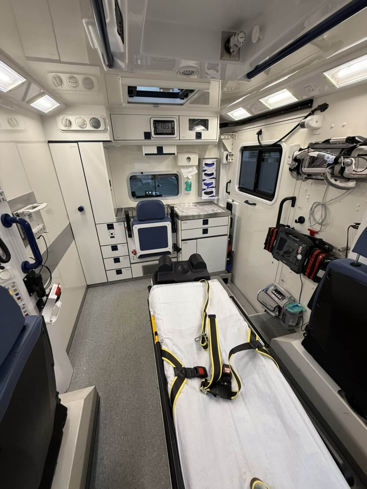 Patientenraum RTW Typ C