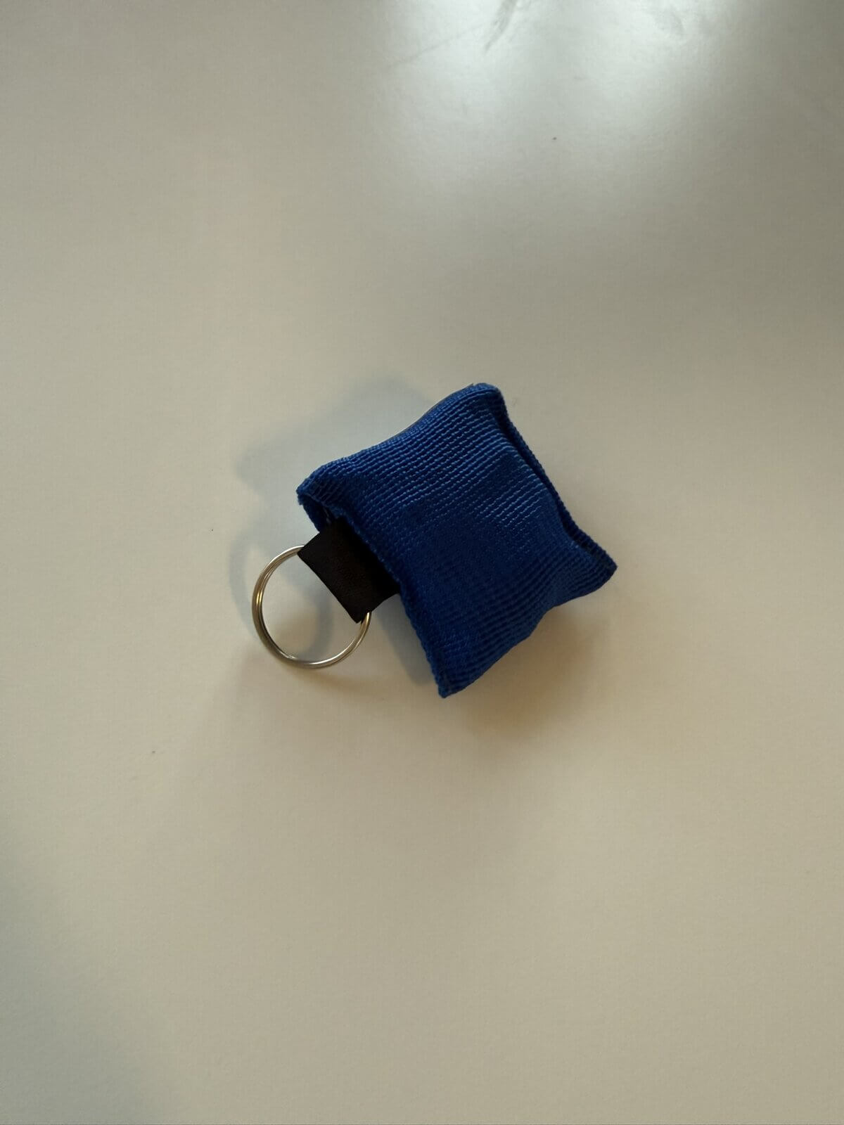 Beatmungstuch mit Schlüsselanhänger