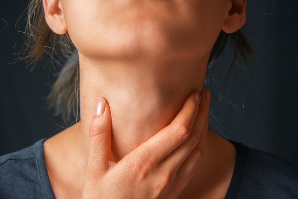 top_9_signs_your_thyroid_gland_doesn_t_function_properly_original.jpg