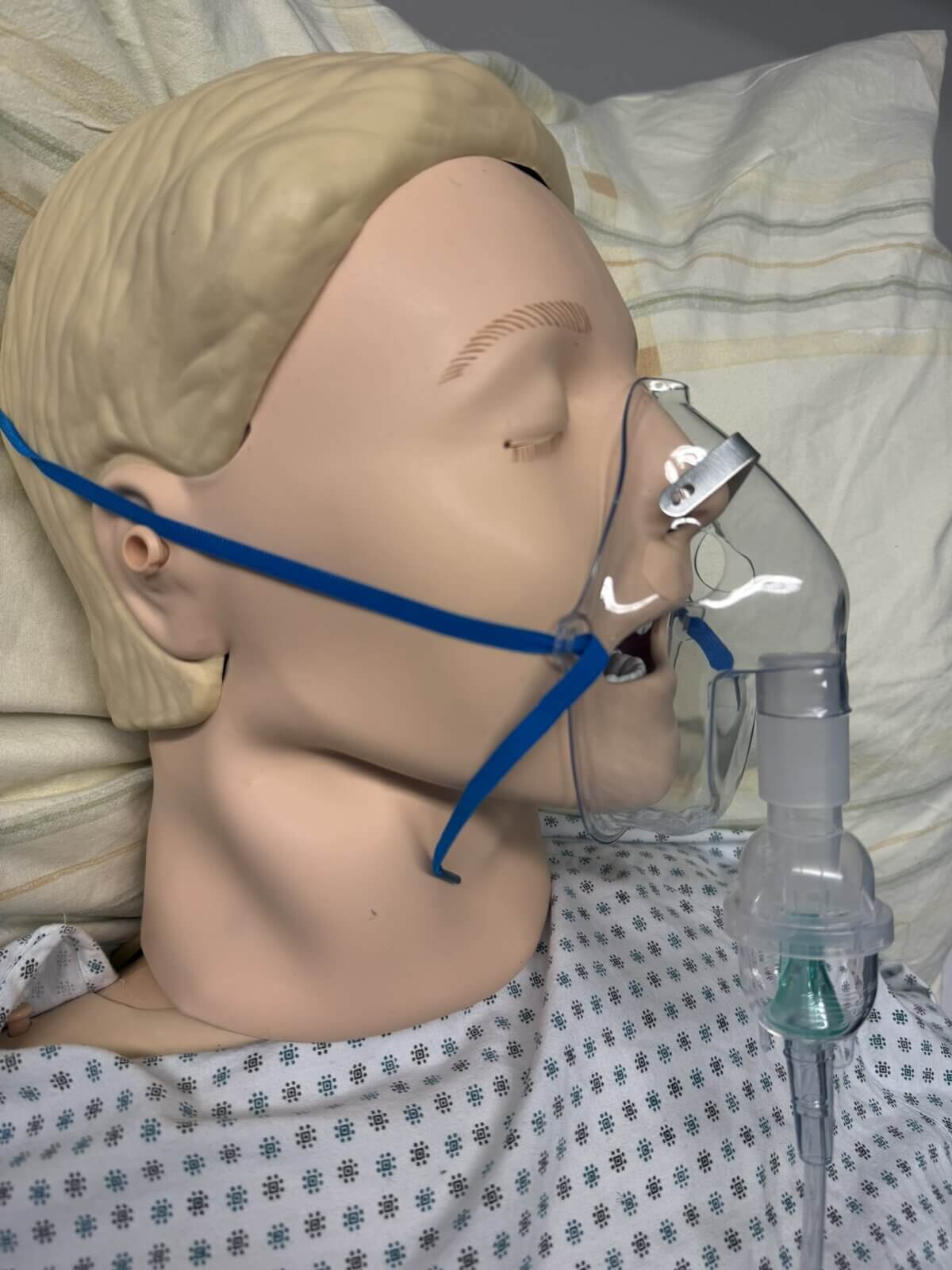 Verneblermaske Seitenansicht