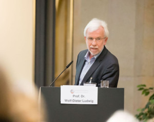 Professor Worlf-Dieter-Ludwig beim Bundeskongress für Gender-Gesundheit 2016 @ Bundeskongress für Gender-Gesundheit | Institut für Gender-Gesundheit e.V.