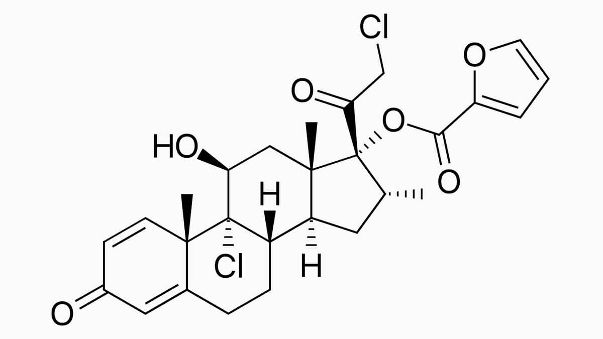 Mometason